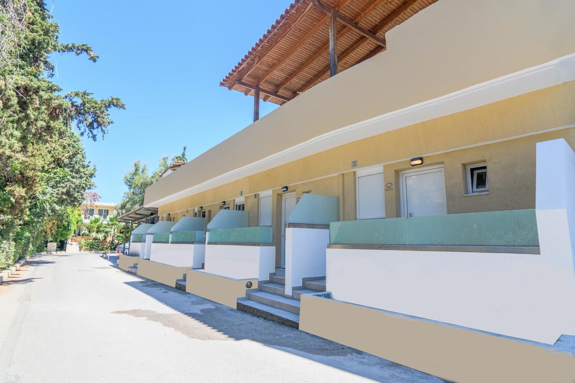 Varvaras Diamond Hotel Platanes  Rum bild